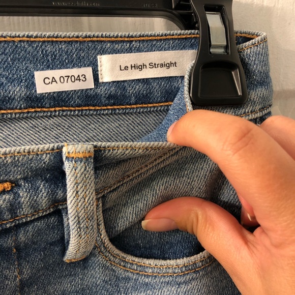 FRAME le High Straight Zip Jean - Picture 5 of 9